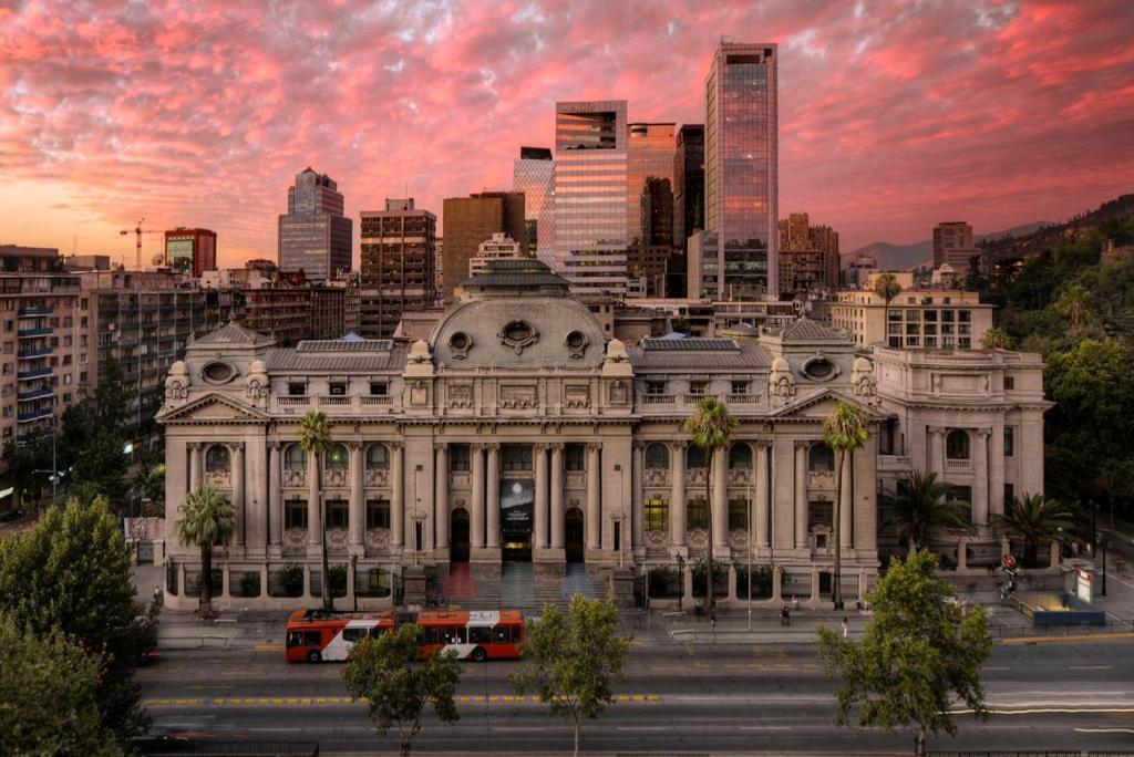 Depto 707 Excelente Ubicacion Metro Sta Lucia, Barrio Paris Londres Centro Santiago Apartment Ngoại thất bức ảnh
